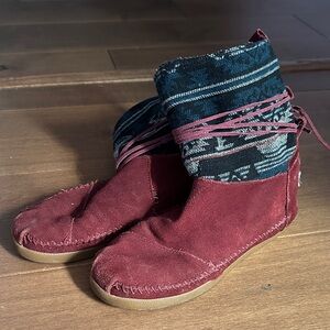 TOMS Burgundy Suede Moccasin Boots
